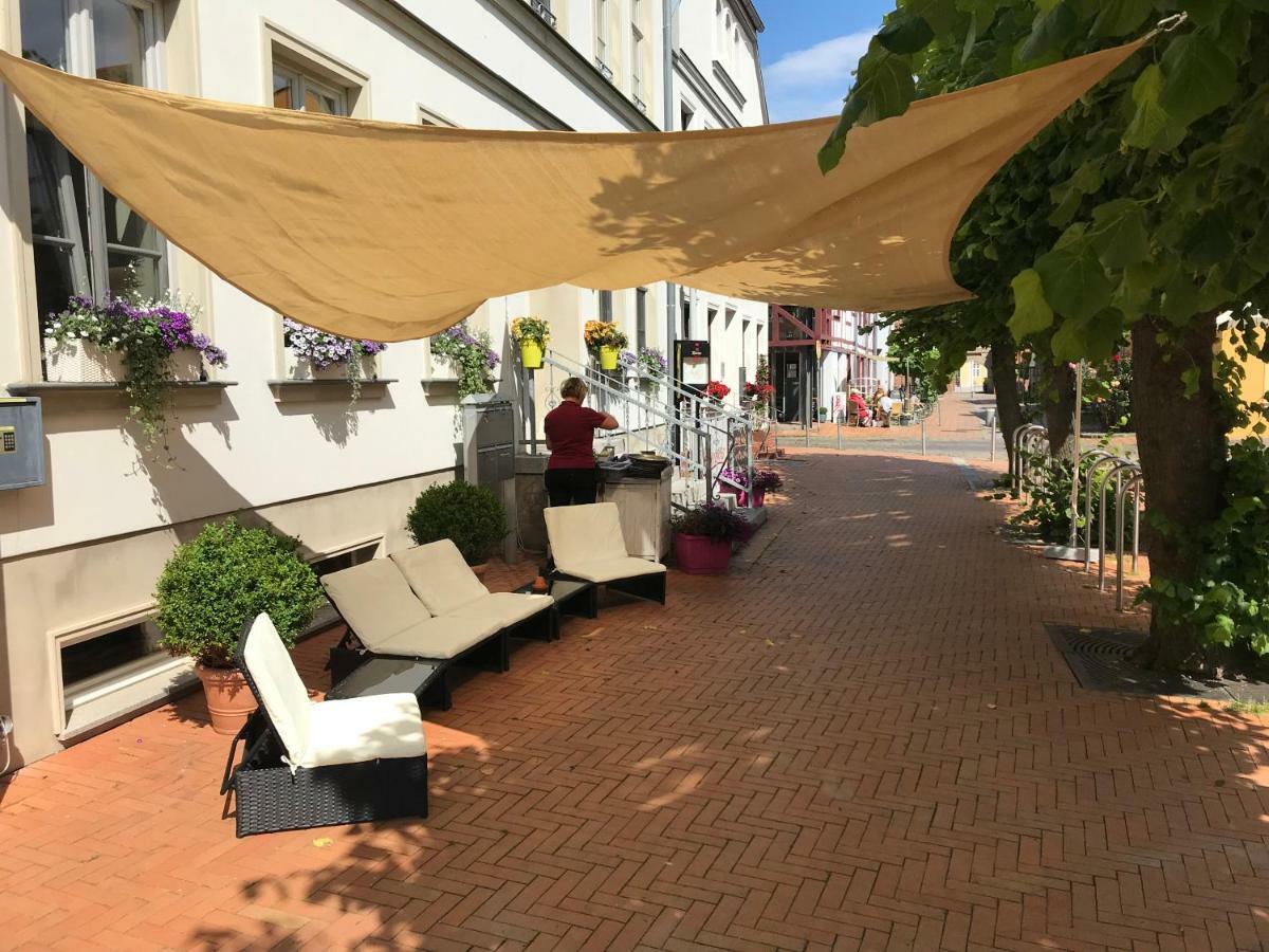 Restaurant & Pension Eshramo Barth Exterior photo